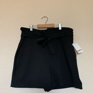 New with tag Bar III black business shorts